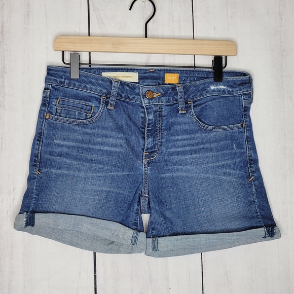 Pilcro And The Letterpress Stet Roll Up Shorts - Picture 2 of 9